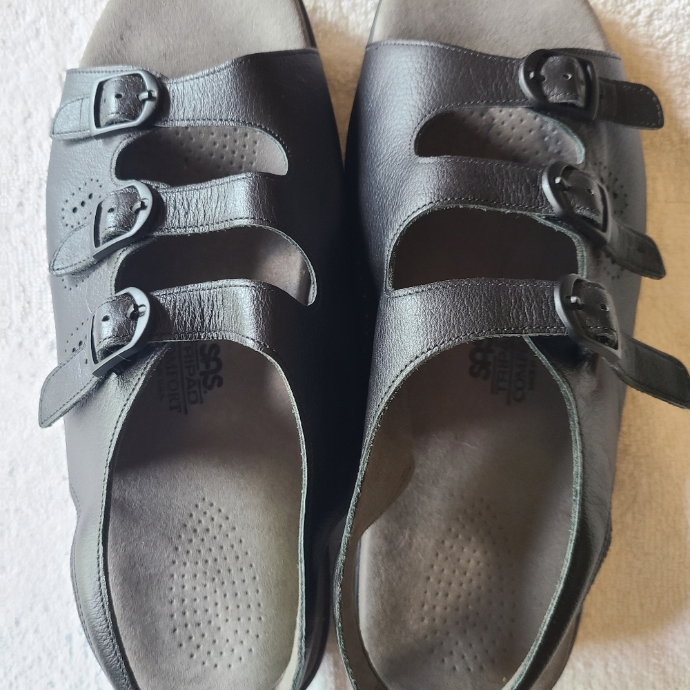 SAS womens shoe/sandals New 10.5W